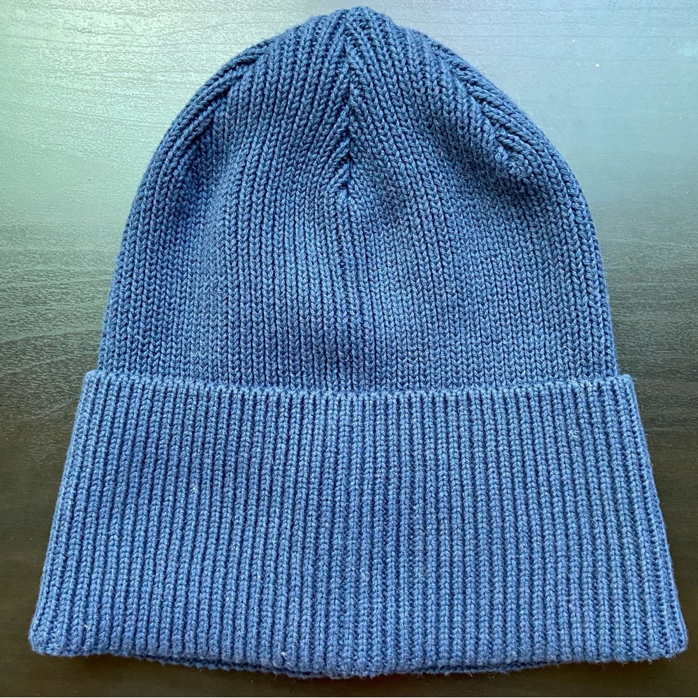 AERIE navy blue beanie
